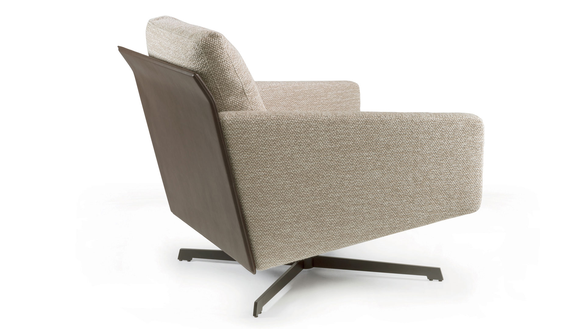 The Cantori armchairs: between authenticity and creativity - Cantori